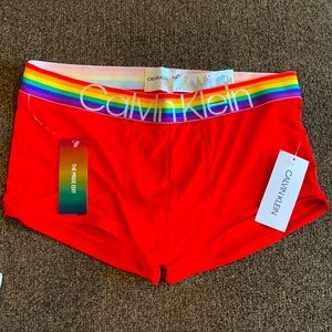 Calvin Klein Men’s Pride Micro Low Rise Trunk - L